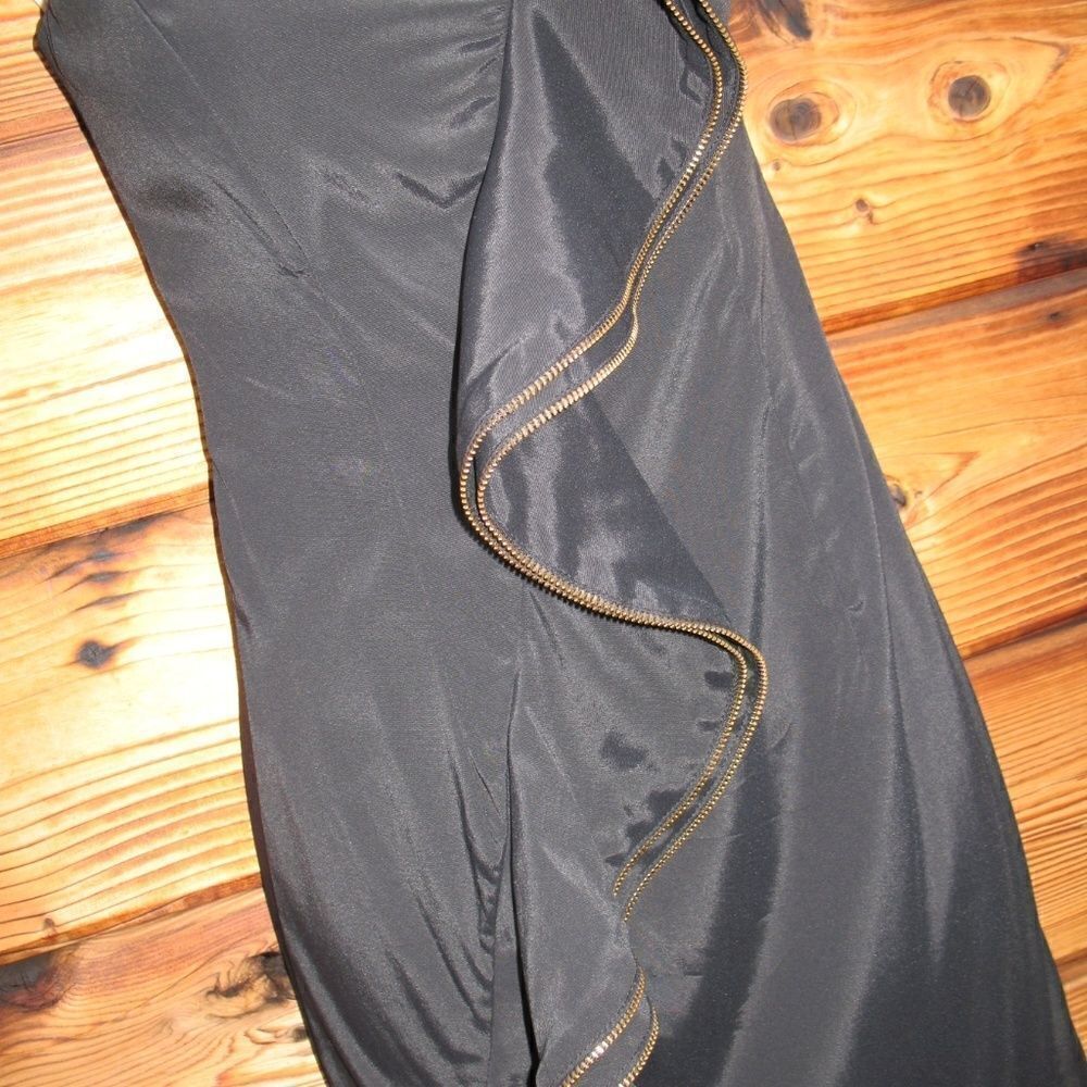 Cache Black One Shoulder Cocktail Dress - Picture 5 of 8